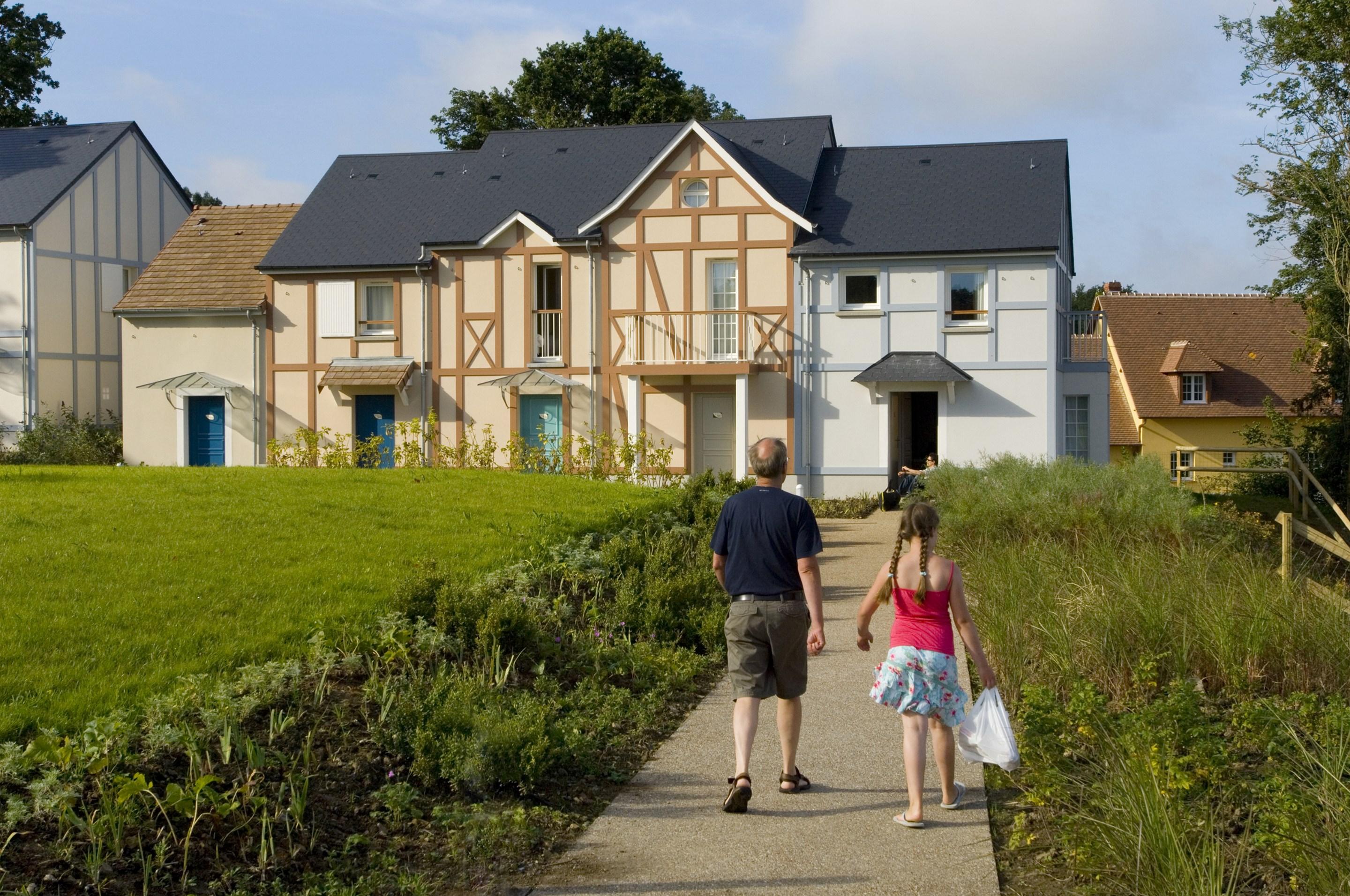 Village Pierre & Vacances Normandy Garden Бранвил Екстериор снимка