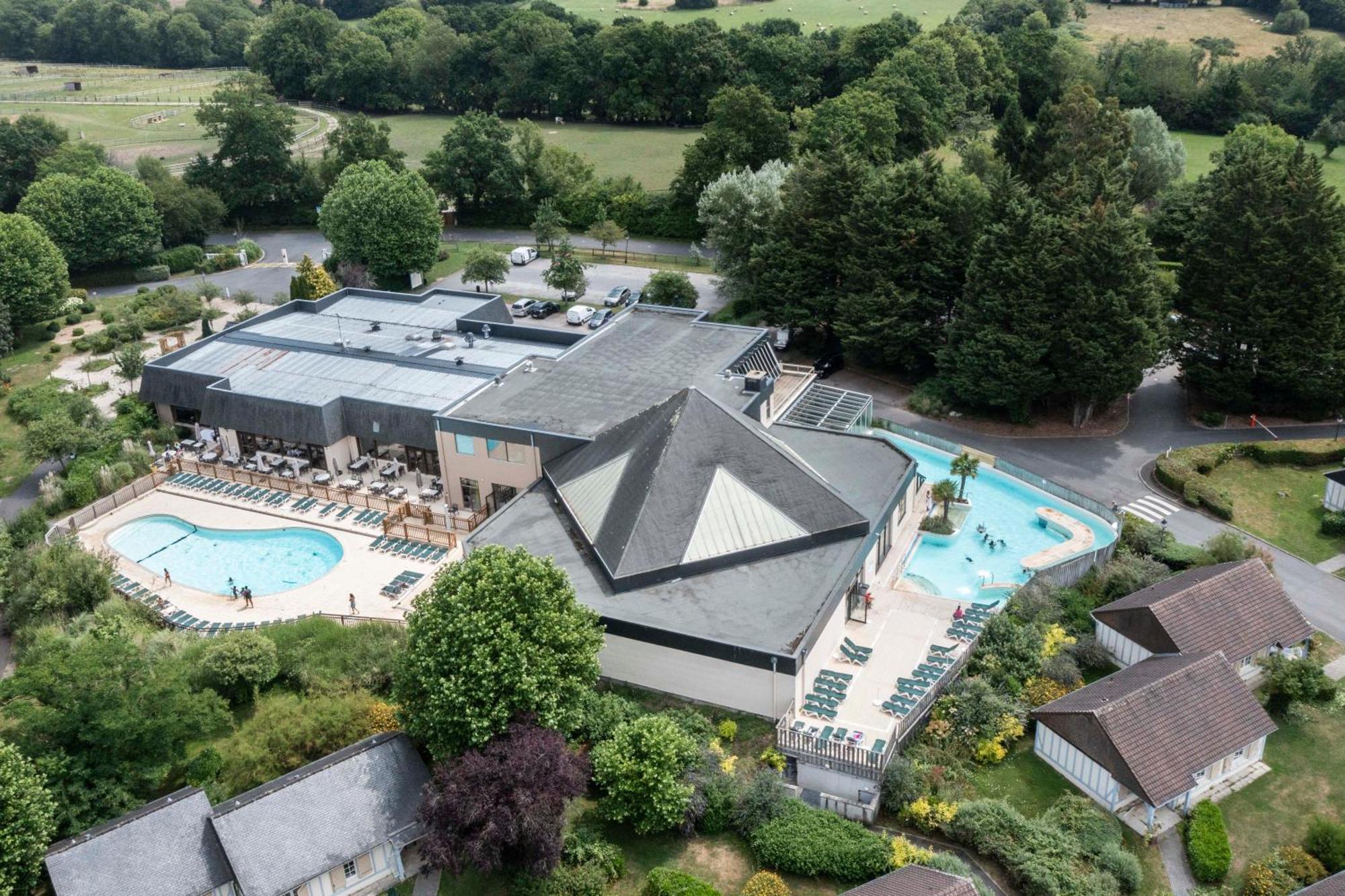 Village Pierre & Vacances Normandy Garden Бранвил Екстериор снимка