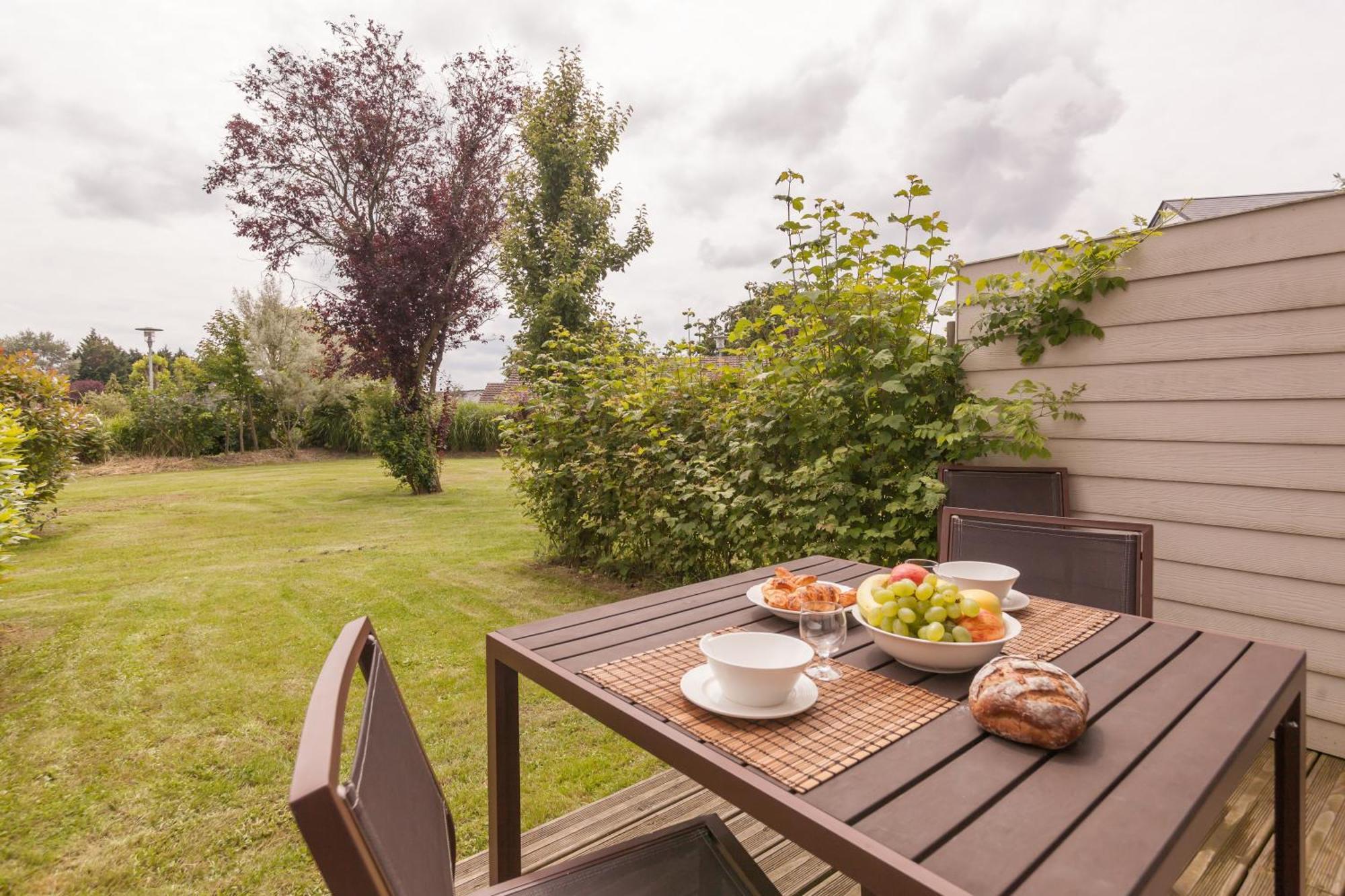 Village Pierre & Vacances Normandy Garden Бранвил Екстериор снимка