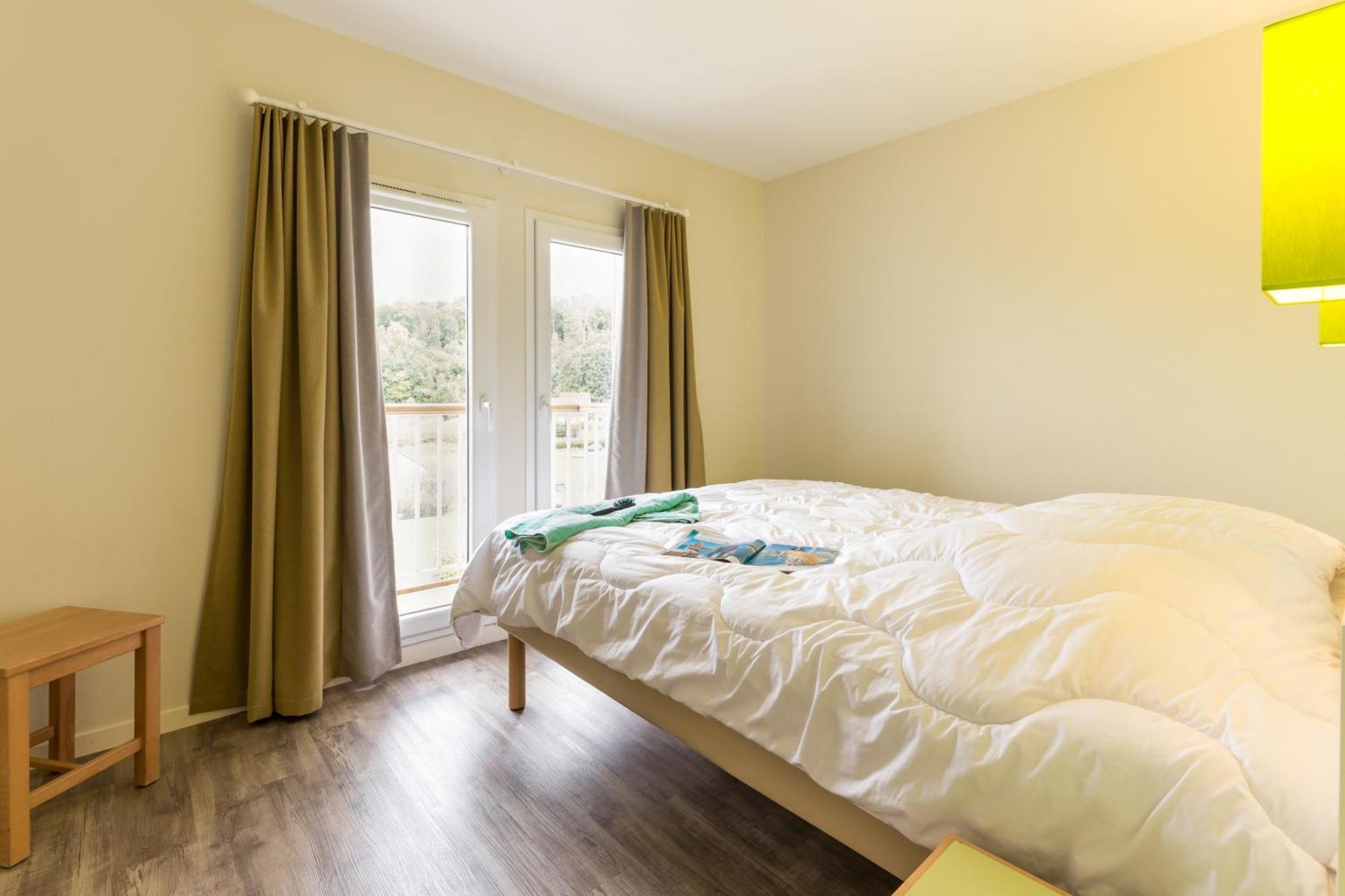 Village Pierre & Vacances Normandy Garden Бранвил Екстериор снимка