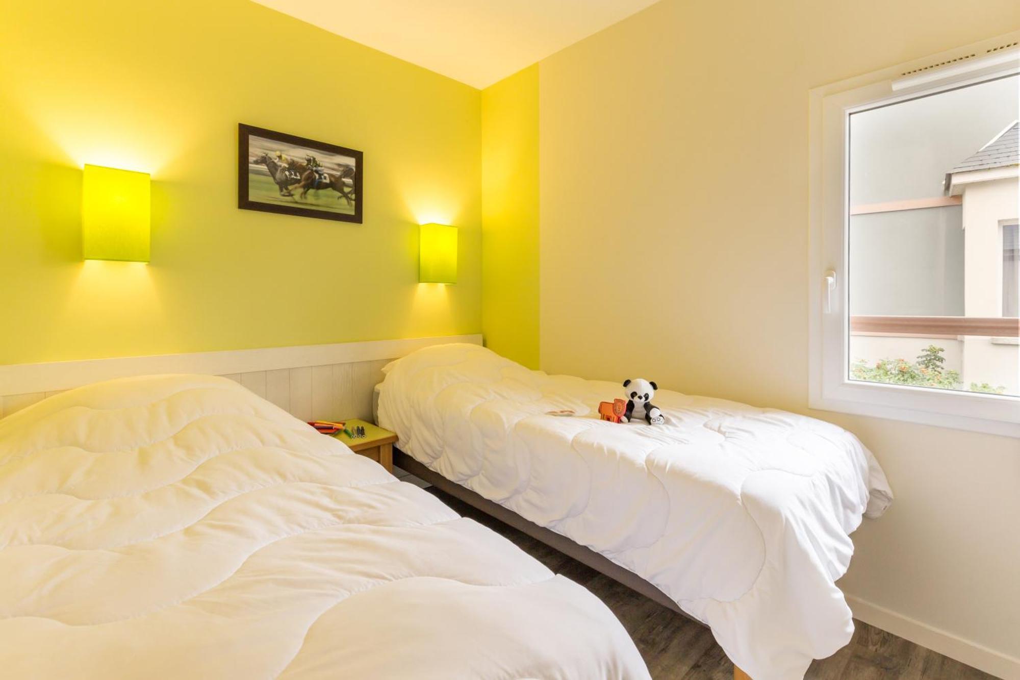 Village Pierre & Vacances Normandy Garden Бранвил Екстериор снимка